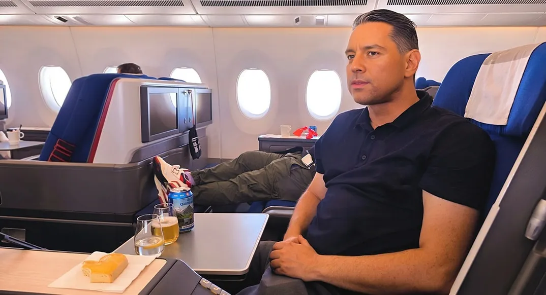 Roger Hohl in Edelweiss A350-900 Business Class