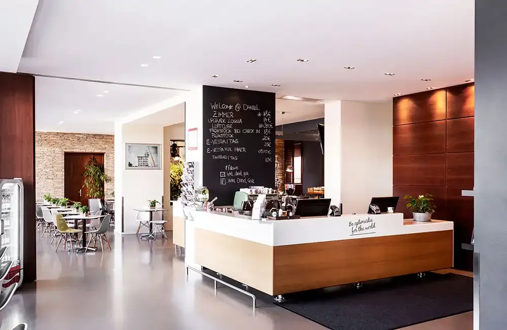 Lobby and bar of Hotel Daniel Graz