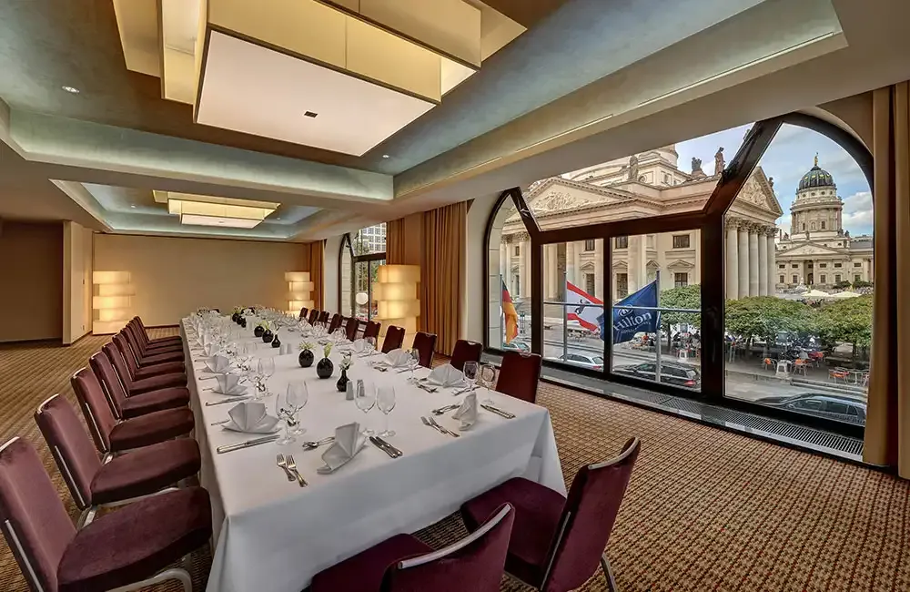 Salon at the Hilton Berlin