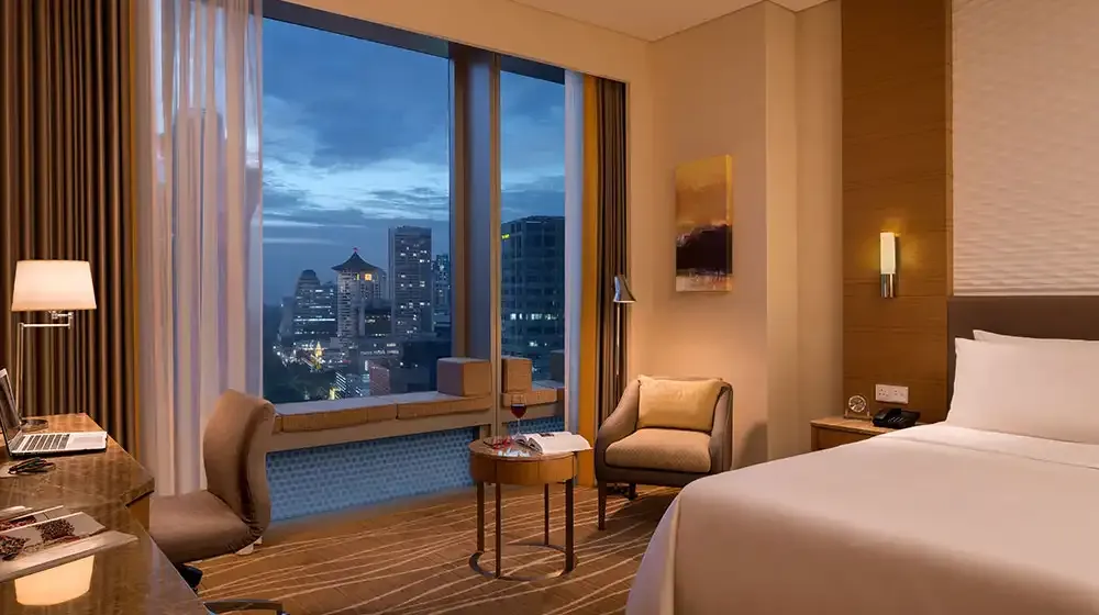 Superior room with city view at Hotel Jen Orchardgateway Singapore