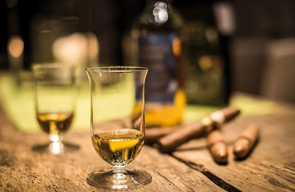 Whisky and cigars at the Lions Lounge