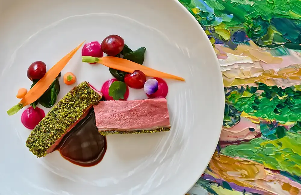 Pistachio and coriander crusted duck breast at L-Istorja