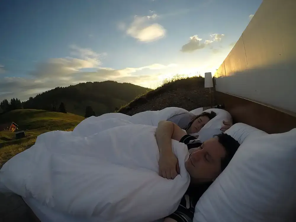 Waking up in the Null Stern bed at sunrise