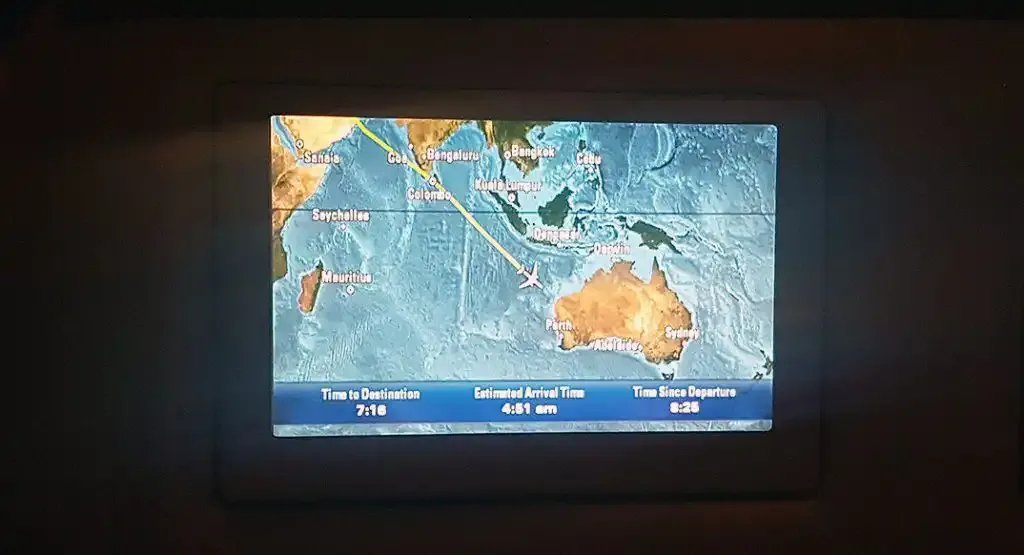 Moving map approaching Auckland on the Qatar Airways 777-200LR