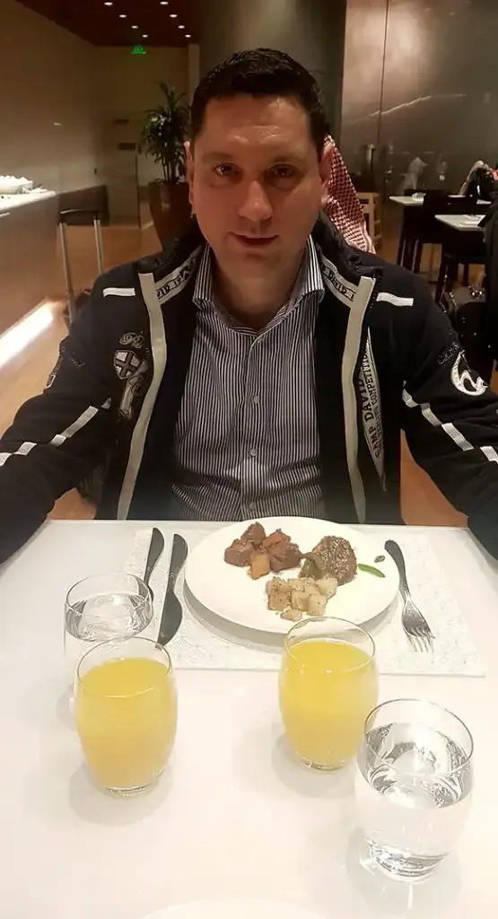 Roger Hohl in the Oryx Lounge at Doha Airport