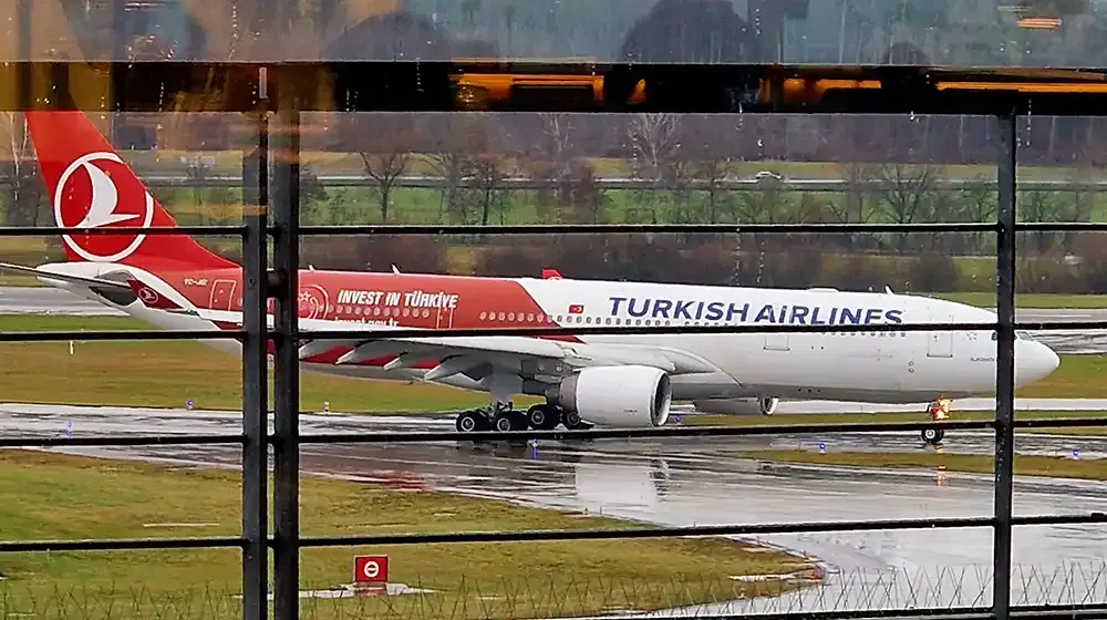 Turkish Airlines A330-200 TC-JIZ in the Invest in Türkiye livery